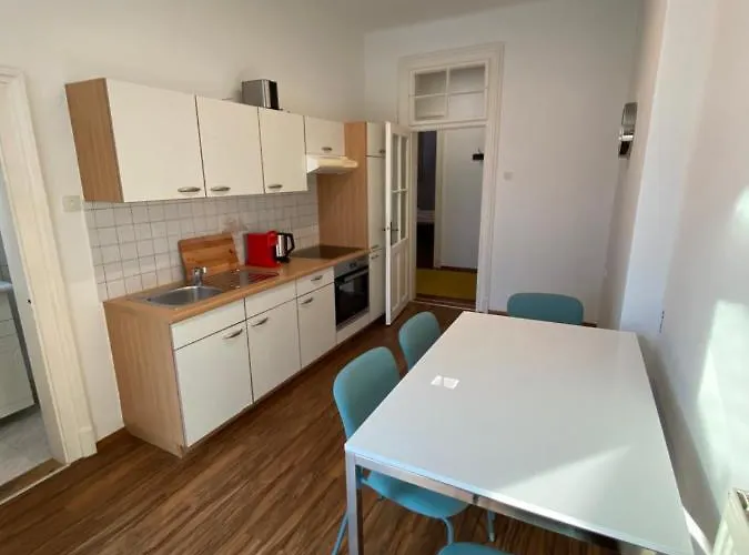 Schlossberg Blick -top 7 Self Check-in Graz