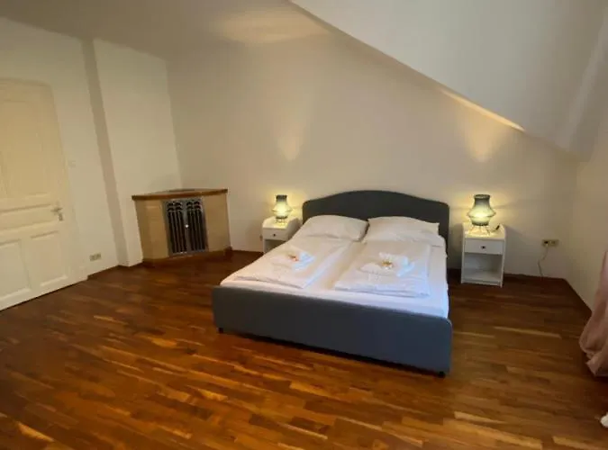 Schlossberg Blick -top 7 Self Check-in Graz