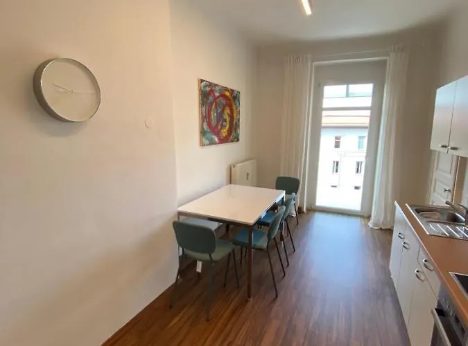 Schlossberg Blick -top 7 Self Check-in Graz